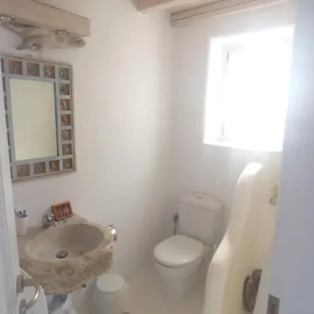 Traditional House With Shared Pool * Mykonos Town