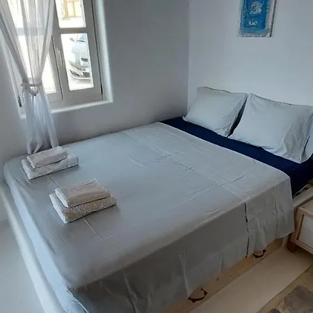 Traditional House With Shared Pool * Mykonos Town